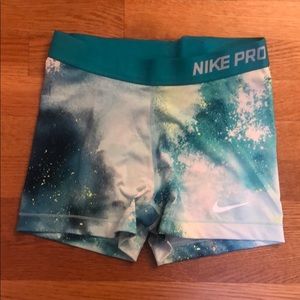Nike pro splatter spandex